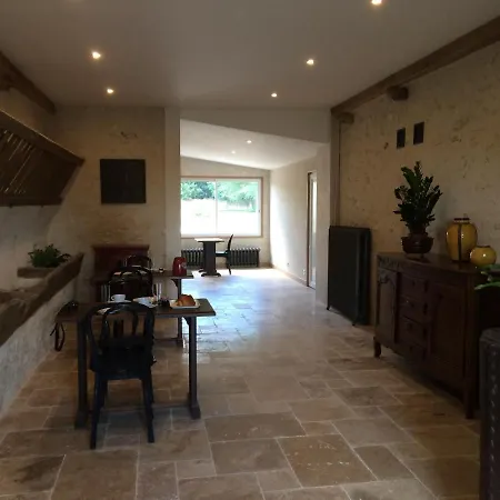 Demeure Des Pothieres فندق مبيت وإفطار Villeneuve-la-Lionne