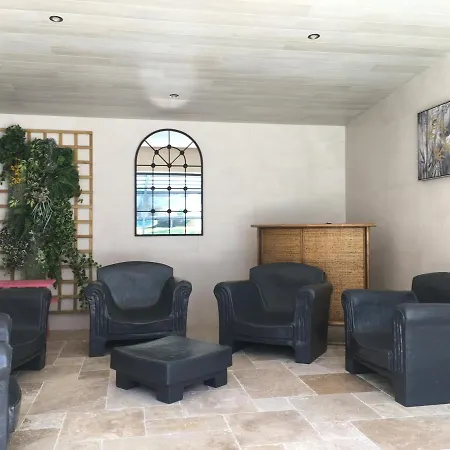 Demeure Des Pothieres Bed & Breakfast