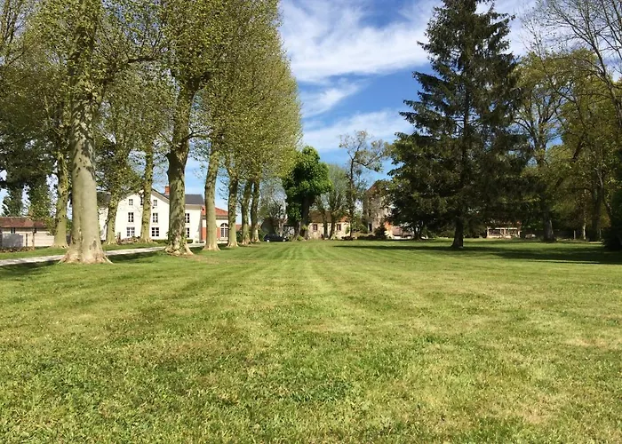 Demeure Des Pothières Couette-café Villeneuve-la-Lionne