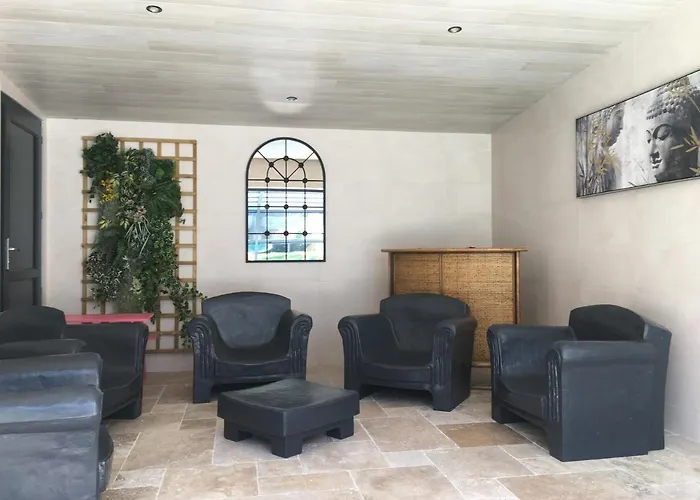 Demeure Des Pothières Couette-café